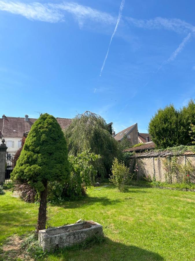 Le Rosier Apartment Lure  Bagian luar foto
